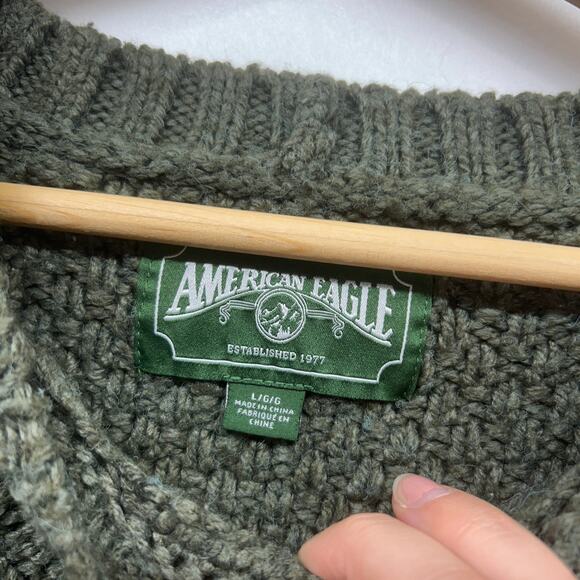 AE American Eagle Green Chunky Cable Knit Crew Neck Sweater Large Casual Cozy - Picture 5 of 6